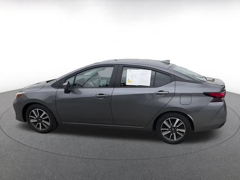 Used 2025 Nissan Versa SV FWD image 9