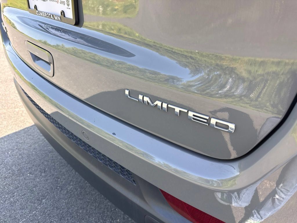 Used 2024 Jeep Compass Limited AWD/4WD image 18