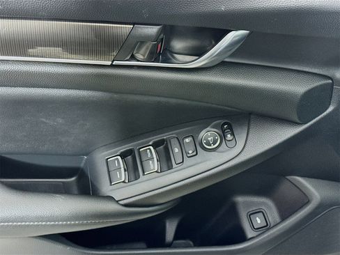 Used 2020 Honda Accord Sport image 15