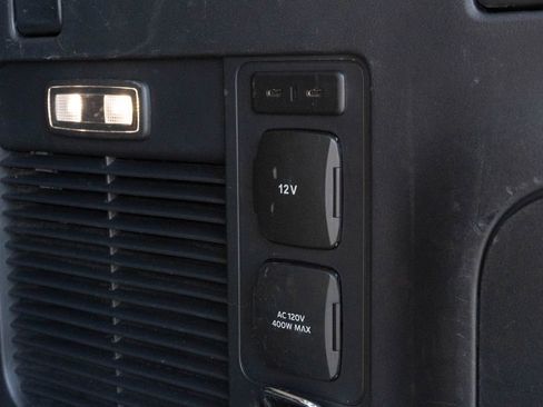 Used 2025 Ford Expedition Max Active image 19