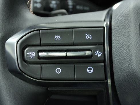 New 2026 GMC Acadia AT4 w/ Super Cruise Package image 21