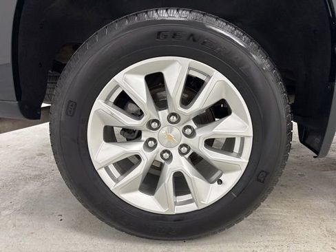 Used 2024 Chevrolet Silverado 1500 Custom image 34