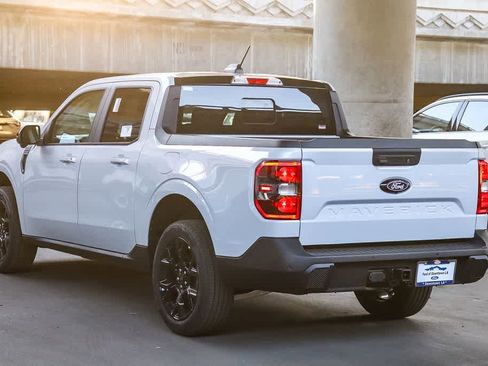 New 2026 Ford Maverick Lariat w/ Black Appearance Package image 6
