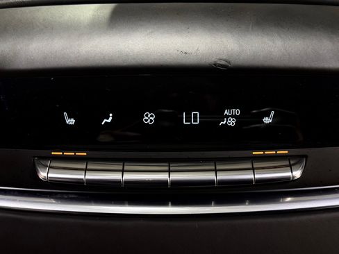 Used 2023 Cadillac Escalade V image 28