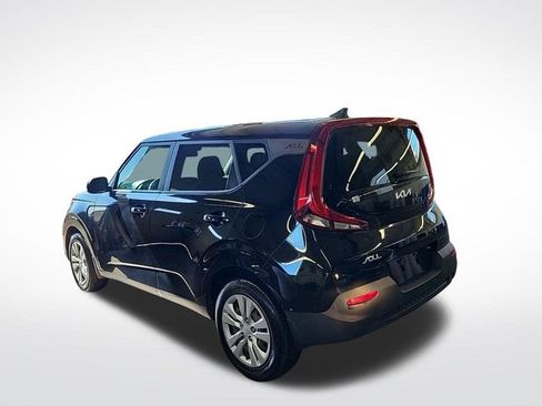 Used 2022 Kia Soul LX FWD image 9
