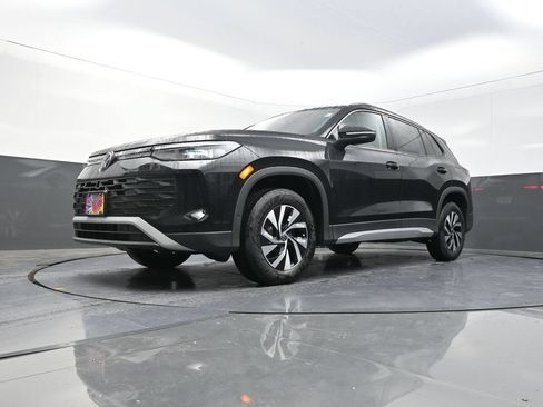 Used 2026 Volkswagen Tiguan S AWD/4WD image 25