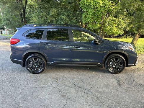 Used 2025 Subaru Ascent Bronze Edition w/ Onyx Package AWD/4WD image 9