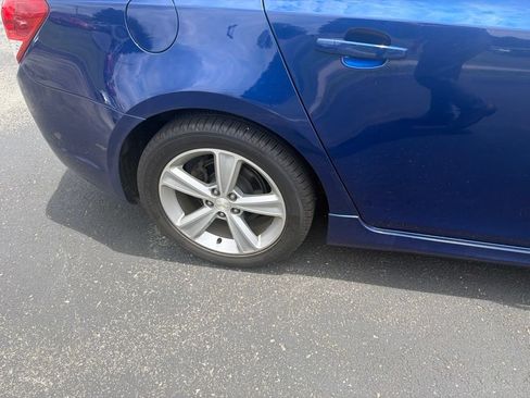 Used 2013 Chevrolet Cruze LT FWD image 3