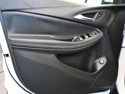 Used 2022 Buick Encore GX Select image 20