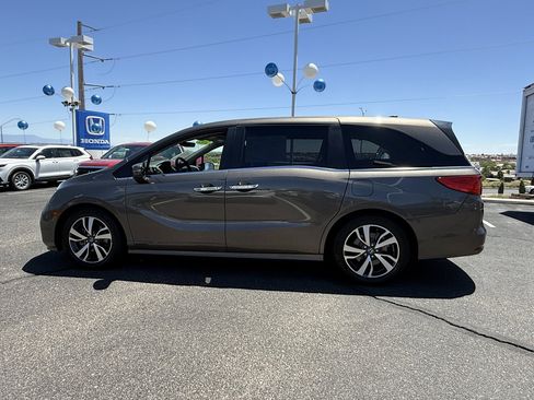 Used 2022 Honda Odyssey Touring image 8