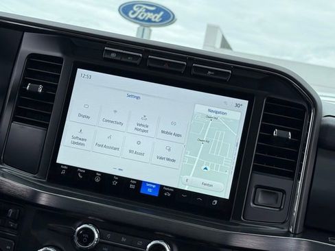 Certified 2023 Ford F250 Lariat w/ Sport Appearance Package image 30