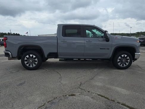 Used 2024 Chevrolet Silverado 2500 LT w/ All Star Edition AWD/4WD image 7