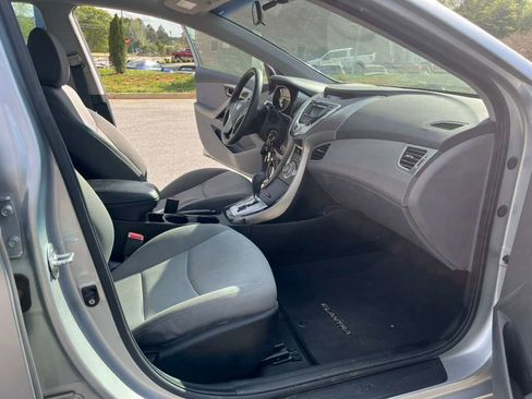 Used 2012 Hyundai Elantra GLS w/ Preferred Pkg 3 image 18