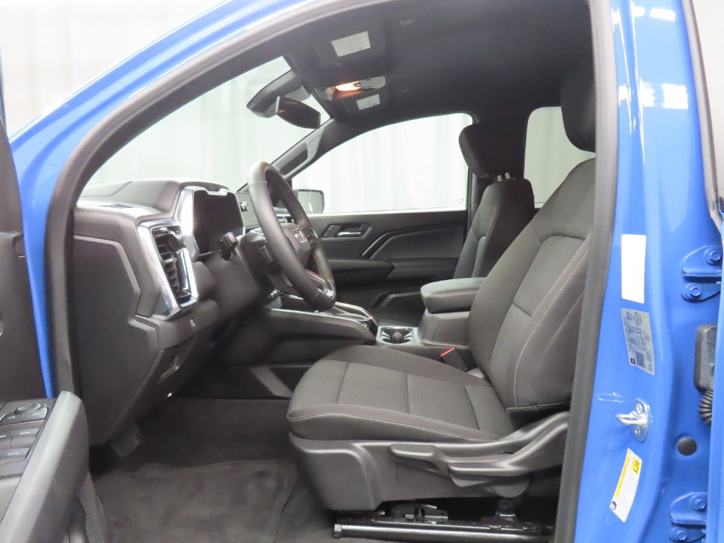 Used 2025 GMC Canyon Elevation AWD/4WD image 9