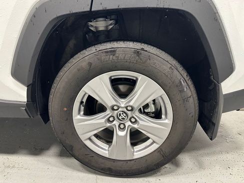 Used 2025 Toyota RAV4 XLE image 62