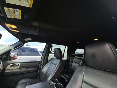 Used 2017 Ford Expedition Limited image 6