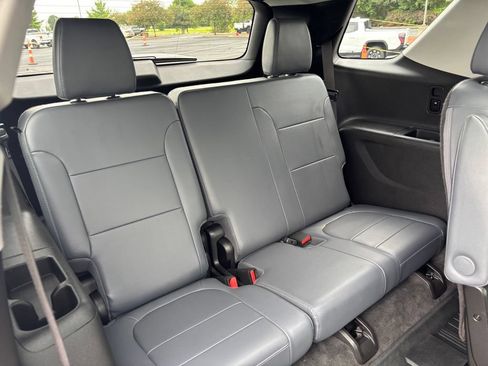 Used 2019 Chevrolet Traverse Premier w/ Driver Confidence II Package FWD image 24