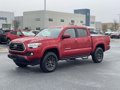 Used 2020 Toyota Tacoma SR5 image 24
