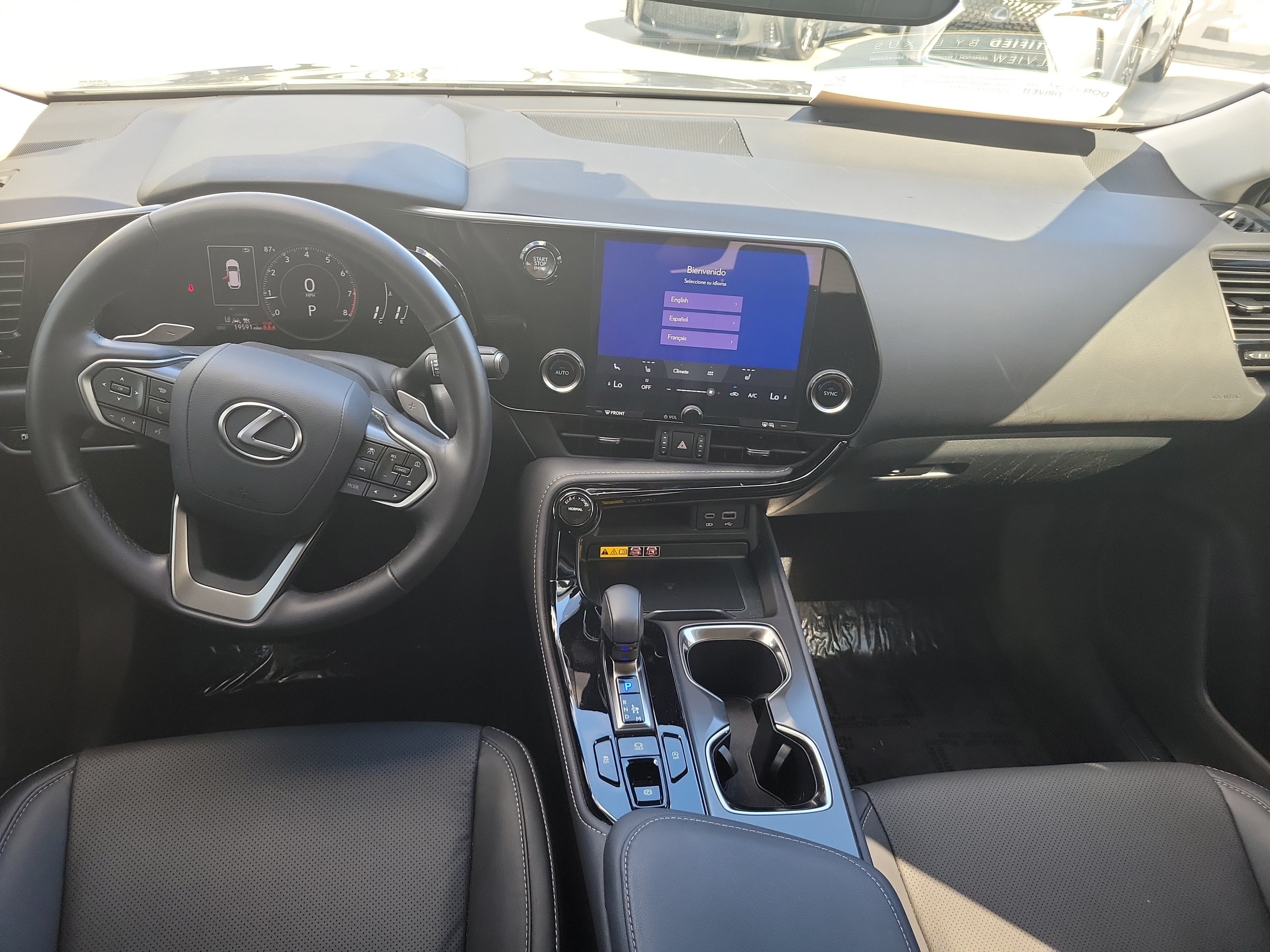 Used 2025 Lexus NX 250 FWD w/ Accessory Package (Z2) image 15