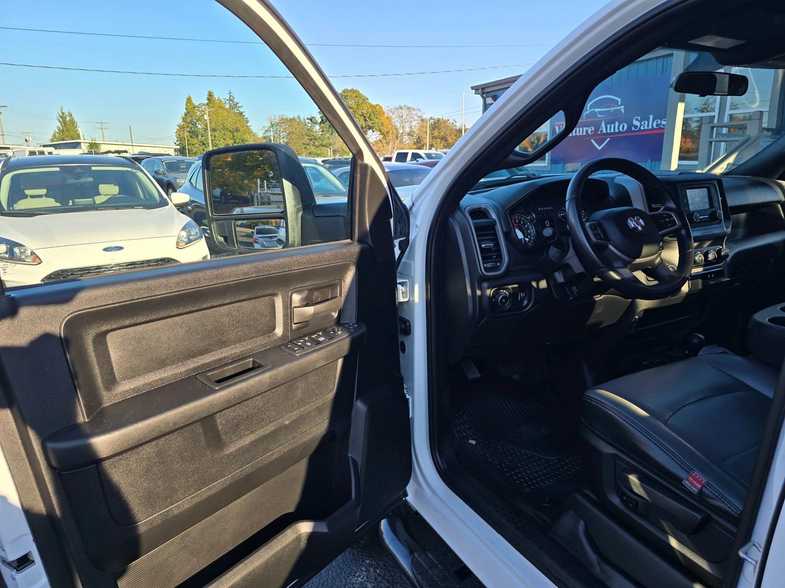 Used 2024 RAM 2500 Tradesman w/ Protection Group AWD/4WD image 19