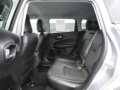 Used 2018 Jeep Compass Latitude w/ Safe & Security Group image 14