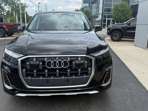 Used 2025 Audi Q7 3.0T Premium Plus AWD/4WD image 9