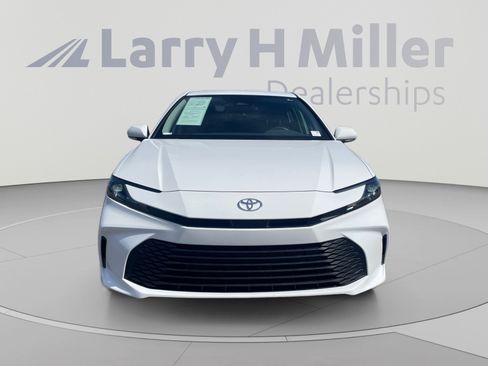Used 2026 Toyota Camry LE FWD image 8