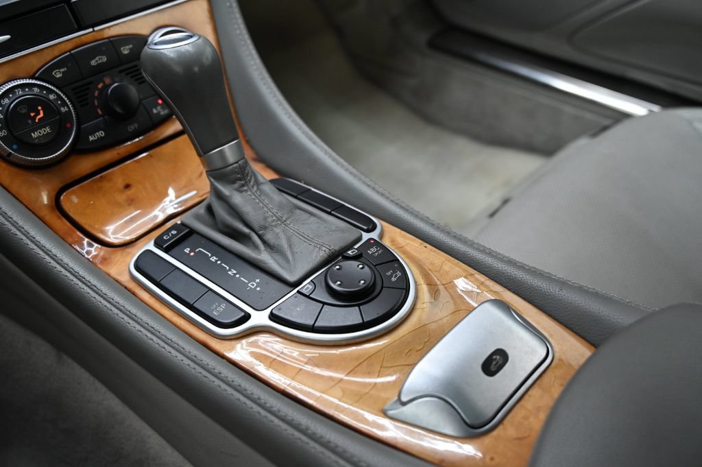 Used 2009 Mercedes-Benz SL 550 w/ Premium I Pkg image 29