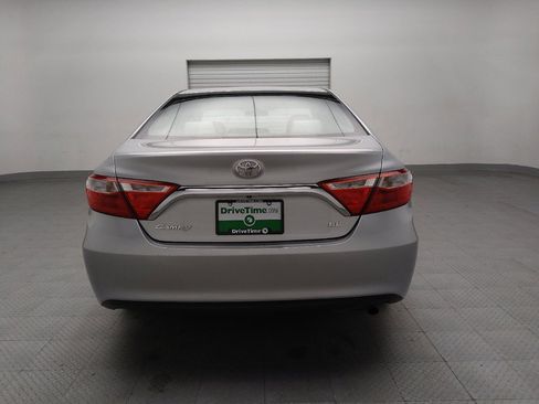 Used 2017 Toyota Camry LE image 7