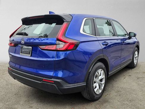 Used 2023 Honda CR-V LX image 3