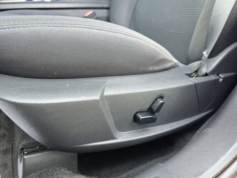 Used 2010 Dodge Charger SE RWD image 12