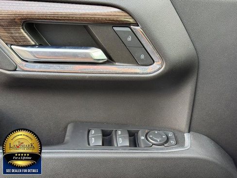 Used 2023 Chevrolet Silverado 1500 LT image 8