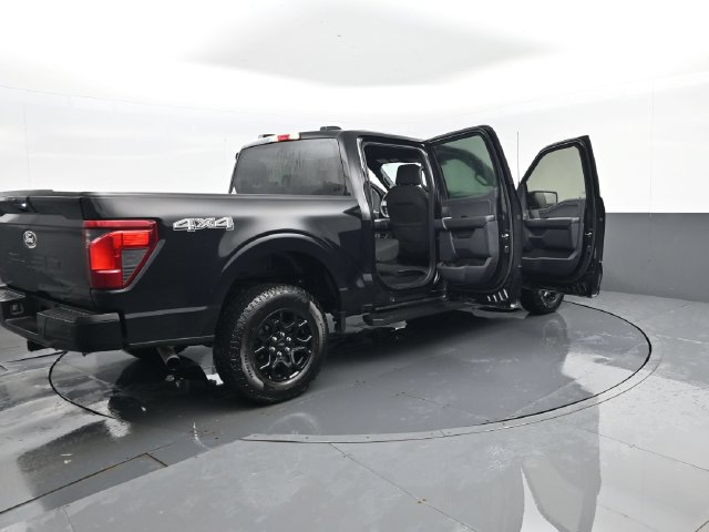 Used 2024 Ford F150 XLT w/ XLT Black Appearance Package AWD/4WD image 27