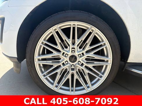 Used 2021 Ford Expedition XLT RWD image 17