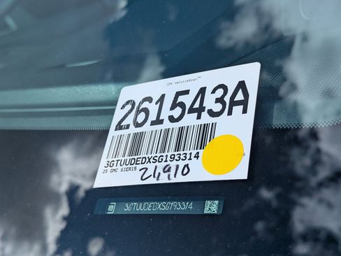 Used 2025 GMC Sierra 1500 SLT w/ SLT Premium Plus Package image 36