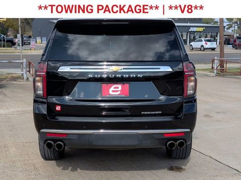 Used 2024 Chevrolet Suburban Premier image 7