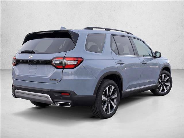 Certified 2023 Honda Pilot Touring image 7