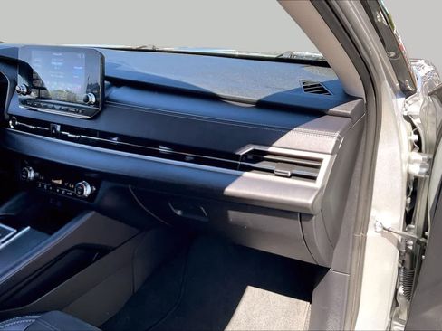 Used 2024 Mitsubishi Outlander SE FWD image 18
