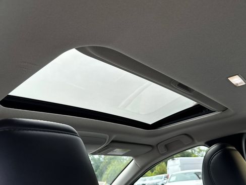 Used 2024 MAZDA MAZDA3 s image 8