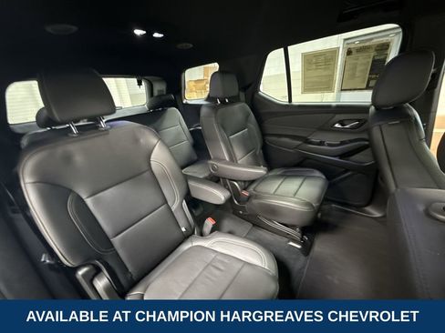 Certified 2023 Chevrolet Traverse LT w/ Rear Camera Mirror Package image 35