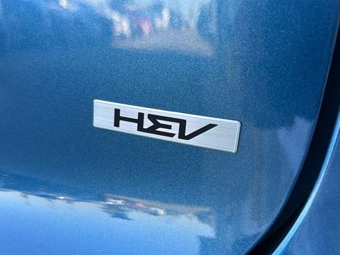 New 2025 Kia Niro EX image 8