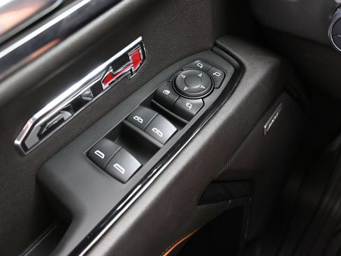 Used 2024 GMC Sierra 1500 AT4 w/ Technology Package AWD/4WD image 25
