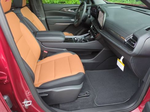 New 2027 Chevrolet Traverse Z71 w/ Driver Confidence Package AWD/4WD image 37