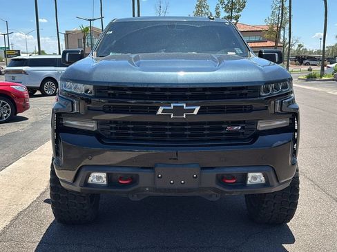 Used 2020 Chevrolet Silverado 1500 LT Trail Boss AWD/4WD image 3