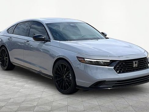 Used 2023 Honda Accord Sport image 11