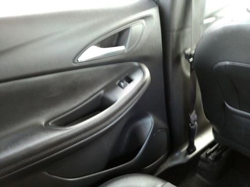 Used 2020 Buick Encore GX Select w/ Sport Touring Package image 29