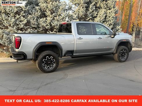 Used 2025 GMC Sierra 2500 AT4X image 10