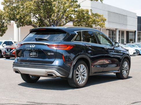 Used 2024 INFINITI QX50 Luxe AWD/4WD image 5