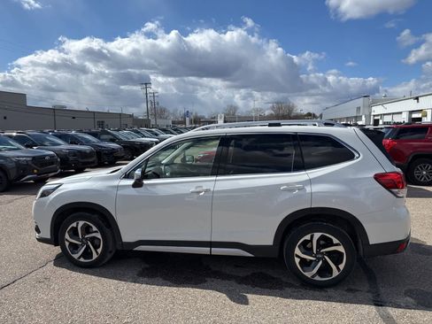 Used 2024 Subaru Forester Touring image 12