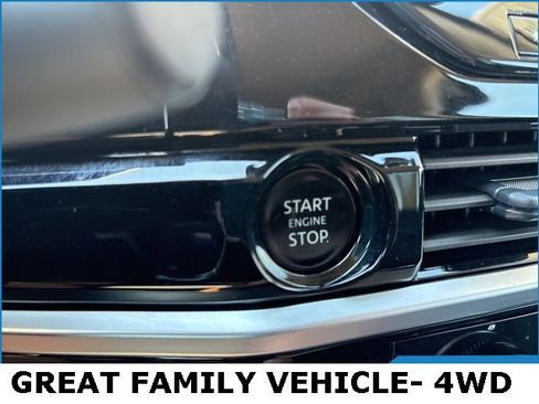 Used 2025 Nissan Pathfinder SL image 10